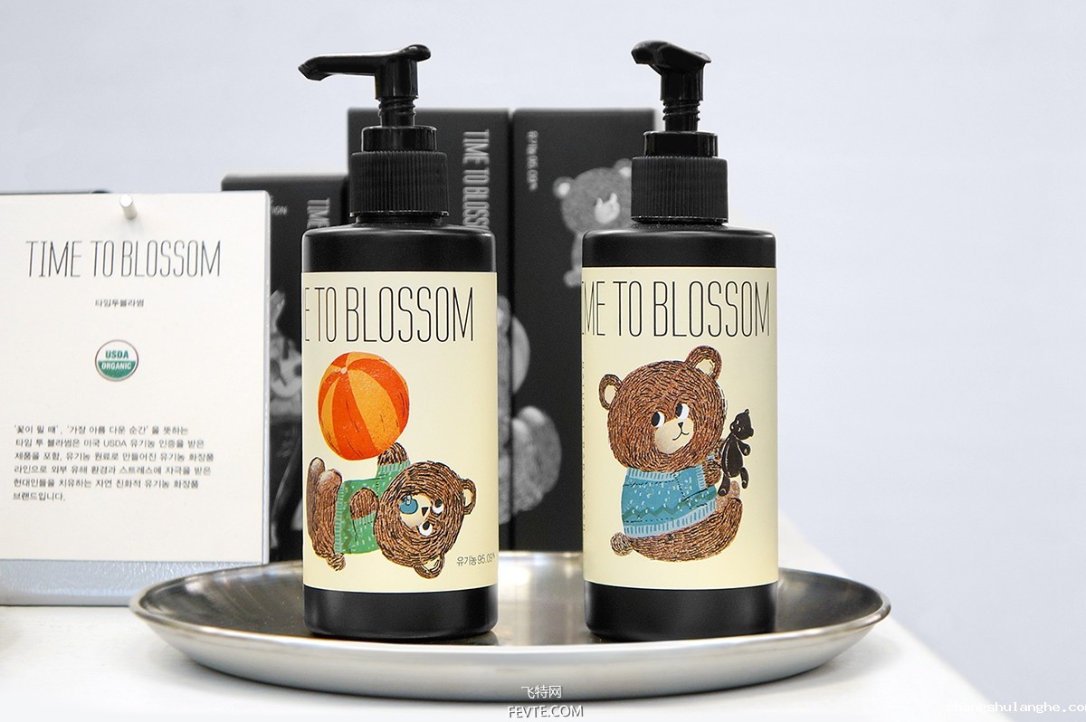 亚克力化妆品瓶子生产厂家告诉你,聚酯塑料PET瓶的开发与应用 亚克力化妆品瓶子生产厂家告诉你,聚酯塑料PET瓶的开发与应用