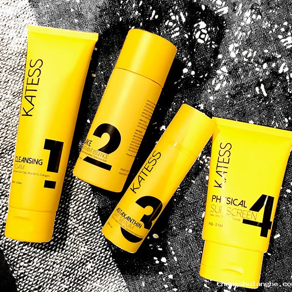 一套化妆品包装设计赏析(3)