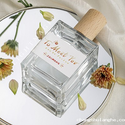 小香氛的大生意:御梵们如何撑起百亿香氛市场?