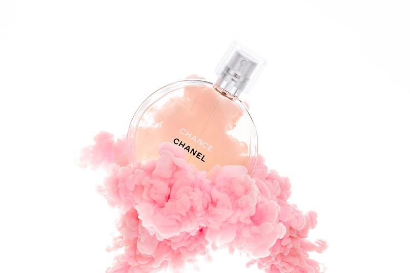 Chanel收购10万平米茉莉花田,以确保五号香水的原料供应 Chanel收购10万平米茉莉花田,以确保五号香水的原料供应