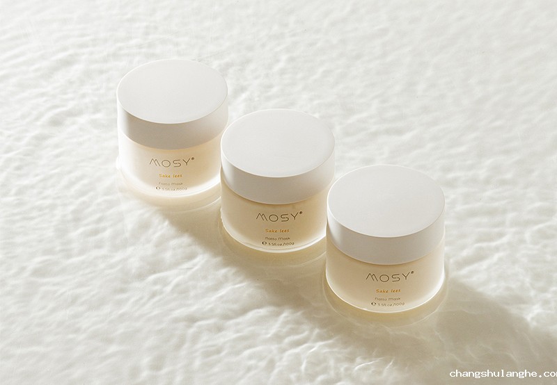 化妆品包装厂家:到底能不能使用含有酒精的化妆品? 化妆品包装厂家:到底能不能使用含有酒精的化妆品?