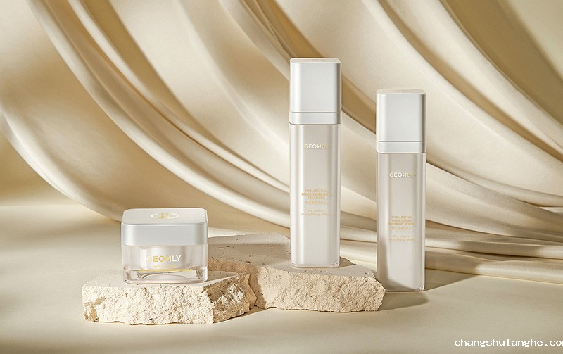 化妆品包装瓶厂家:我们该如何进行化妆品保鲜呢? 化妆品包装瓶厂家:我们该如何进行化妆品保鲜呢?