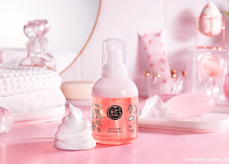 “小样女孩”们撑起百亿市场,却养不出一个小样帝国 “小样女孩”们撑起百亿市场,却养不出一个小样帝国