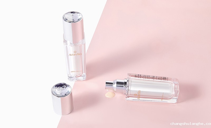 “小样女孩”们撑起百亿市场,却养不出一个小样帝国 “小样女孩”们撑起百亿市场,却养不出一个小样帝国