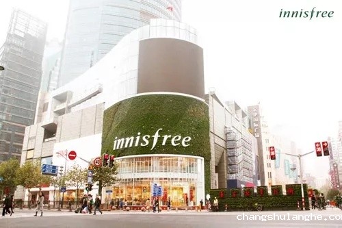 95后颜值经济大爆炸:一文盘点化妆品产业如何年入4000亿 95后颜值经济大爆炸:一文盘点化妆品产业如何年入4000亿