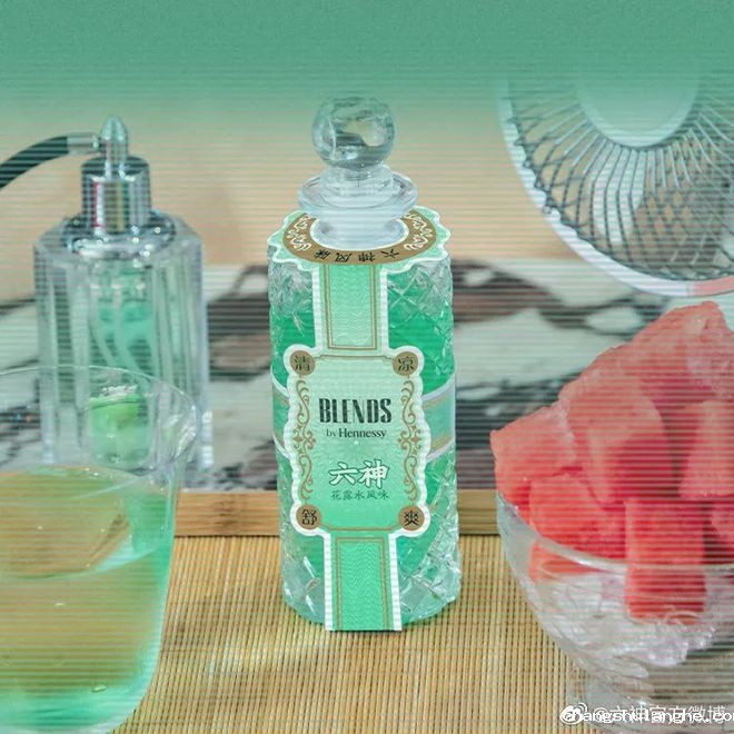 爷青回!六神换包装了?这设计真“考古”! 爷青回!六神换包装了?这设计真“考古”!