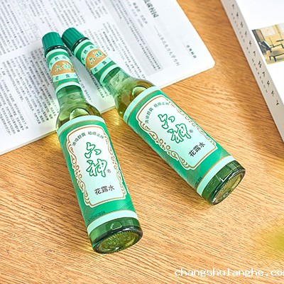 热衷跨界做网红的六神，恐怕用错力了