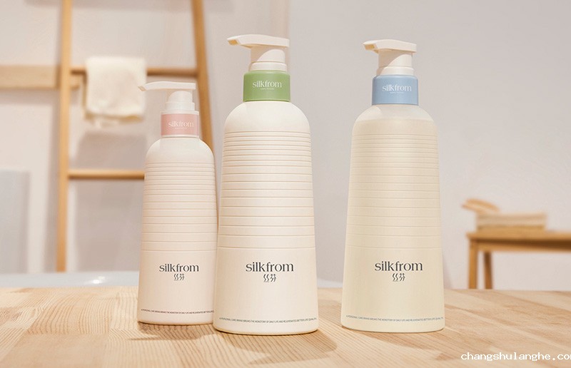 瓶瓶罐罐先用哪种 揭秘护肤品的使用顺序 瓶瓶罐罐先用哪种 揭秘护肤品的使用顺序