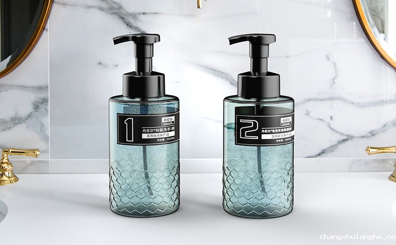 什么材质的供应塑料瓶才合适化妆品的包装? 什么材质的供应塑料瓶才合适化妆品的包装?