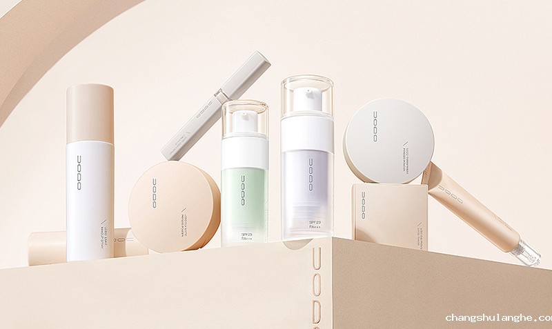 亚克力瓶在化妆品包装中的优势 亚克力瓶在化妆品包装中的优势