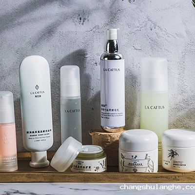 塑料瓶常见的生产工艺与化妆品包装行业的新趋势