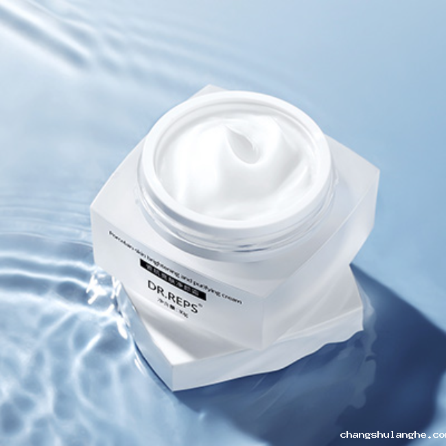 护肤化妆品的保鲜之道:让你的美妆产品更长久!