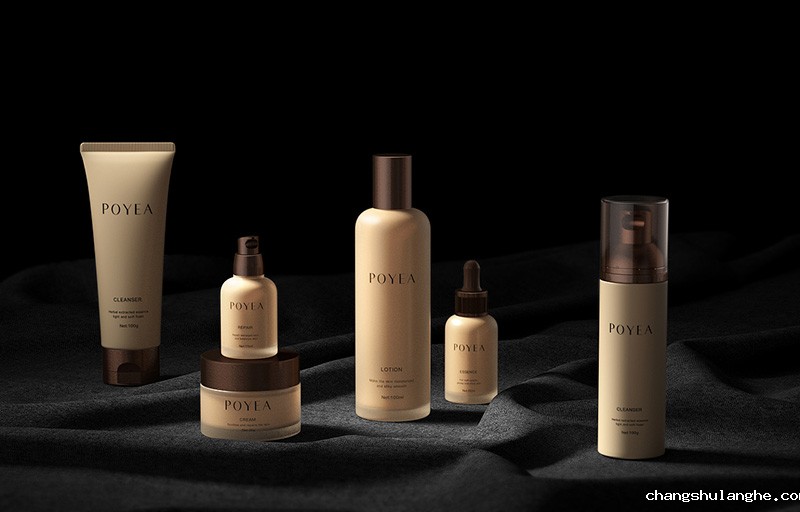 化妆品包装设计:奢华与简约并存化妆品包装设计的双重魅力 化妆品包装设计:奢华与简约并存化妆品包装设计的双重魅力