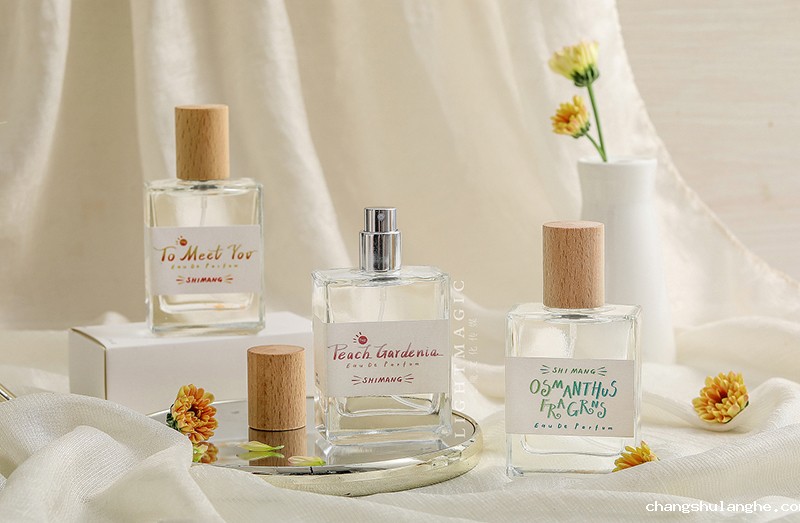 绿色包装之美:塑料瓶行业的可持续发展之路 绿色包装之美:塑料瓶行业的可持续发展之路